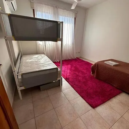 3 Bedroom Center *
