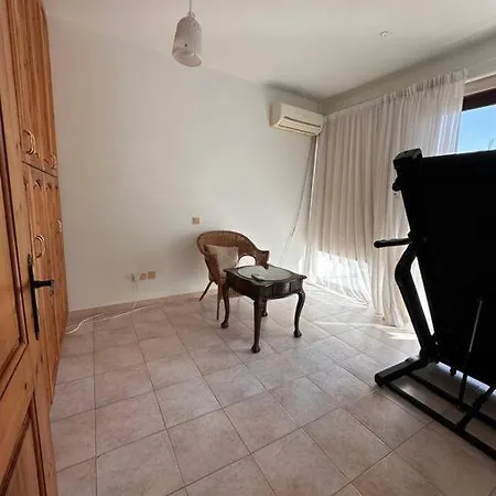 Daire 3 Bedroom Center Larnaca