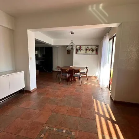 3 Bedroom Center Larnaca