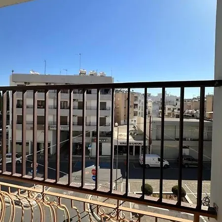 Daire 3 Bedroom Center Larnaca